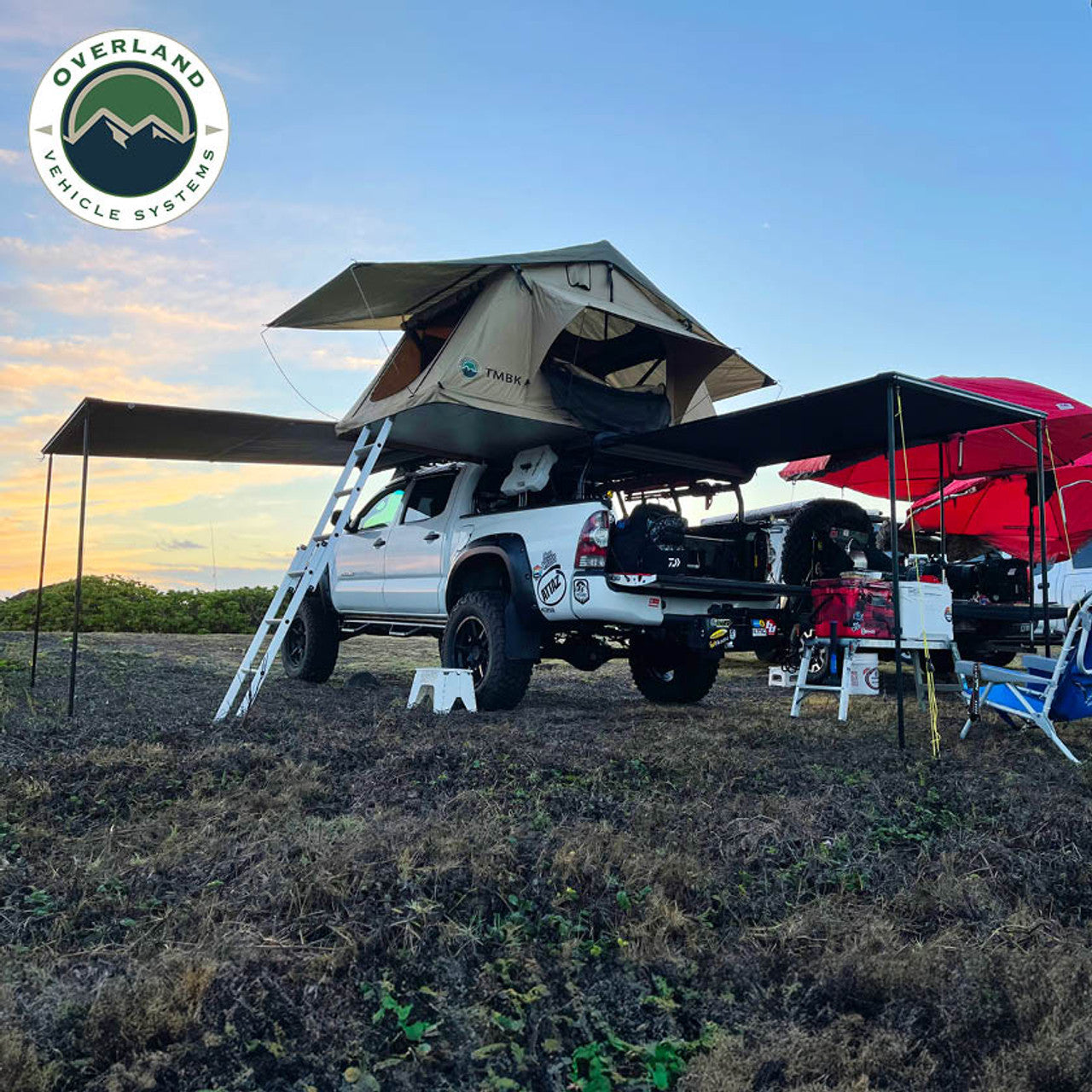HD Nomadic 90 Degree Awning - Grey Body, Green Trim & Black Travel Cover