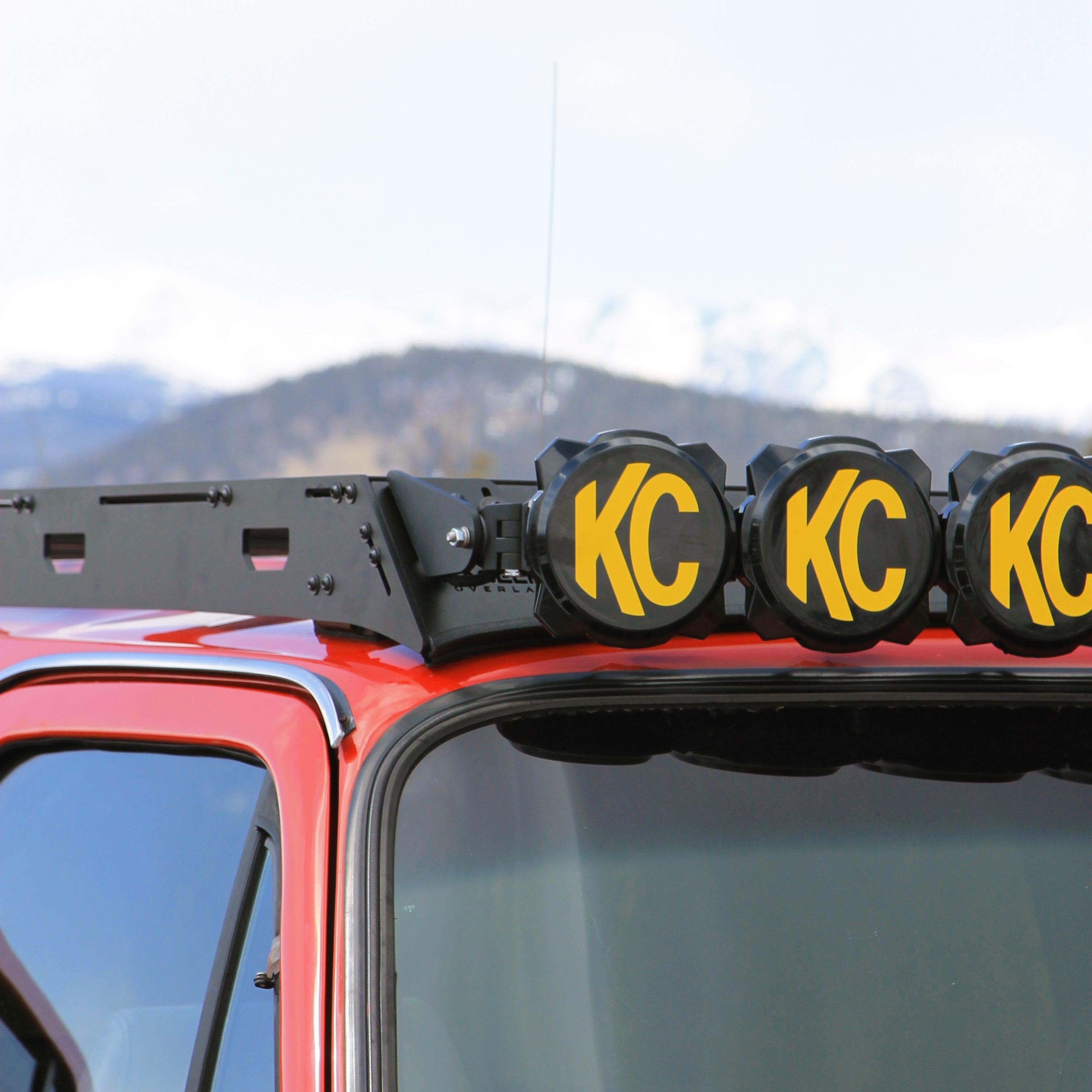 1973-1991 SQUARE BODY SUBURBAN ROOF RACK