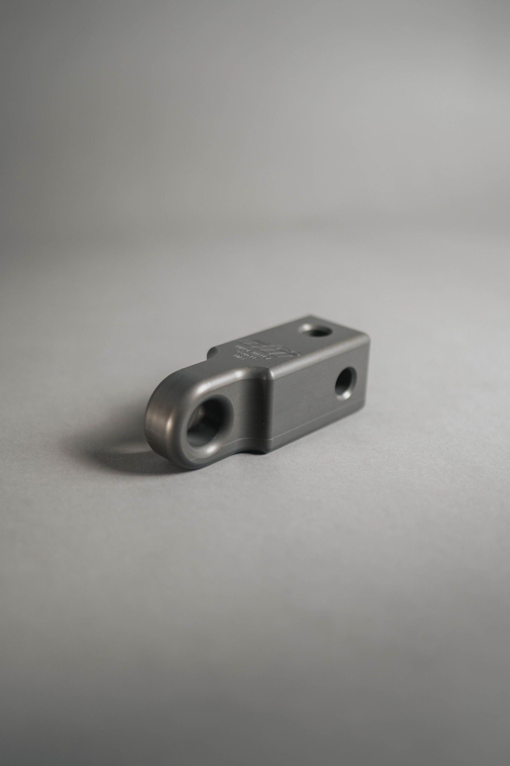 CBI 2” Hitch Shackle Adaptor