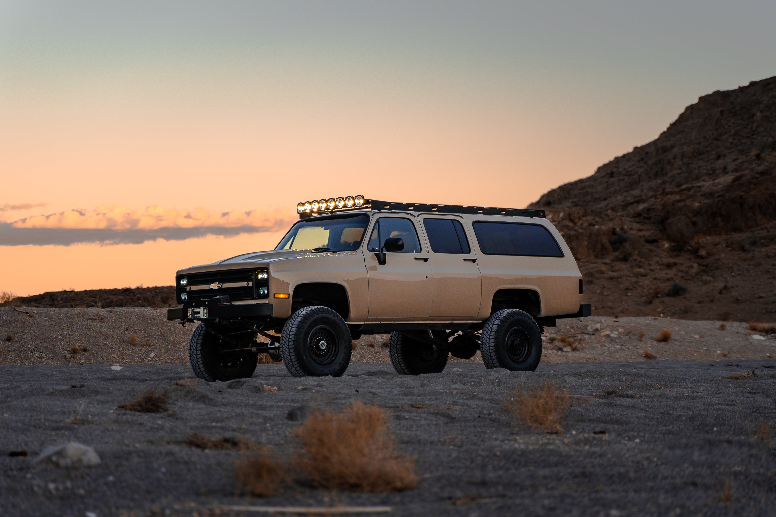 1973-1991 SQUARE BODY SUBURBAN ROOF RACK