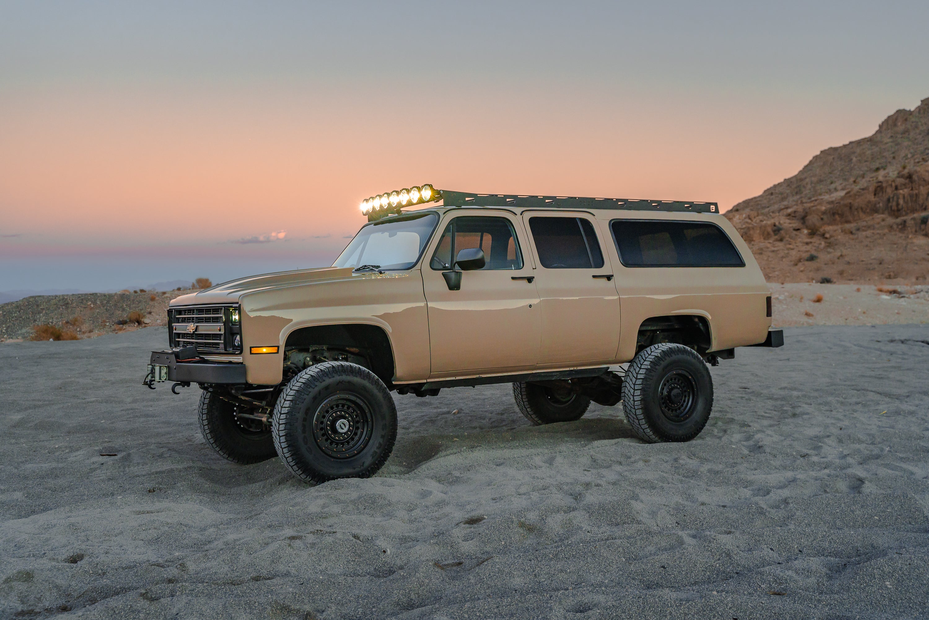 1973-1991 SQUARE BODY SUBURBAN ROOF RACK