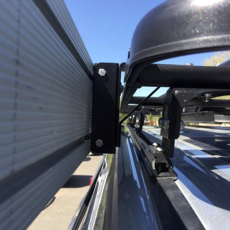 eezi-awn-bat-270-awning-back-close-up-view-folding-mounting-piece-in-nature