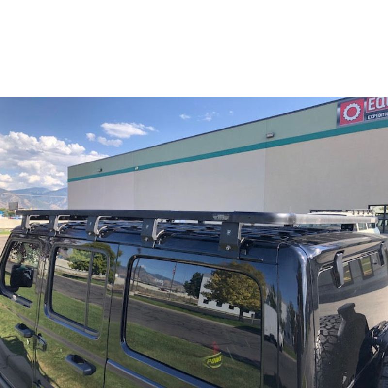 eezi-awn-k9-roof-rack-for-jeep-wrangler-jl-close-up-view-in-parking-area