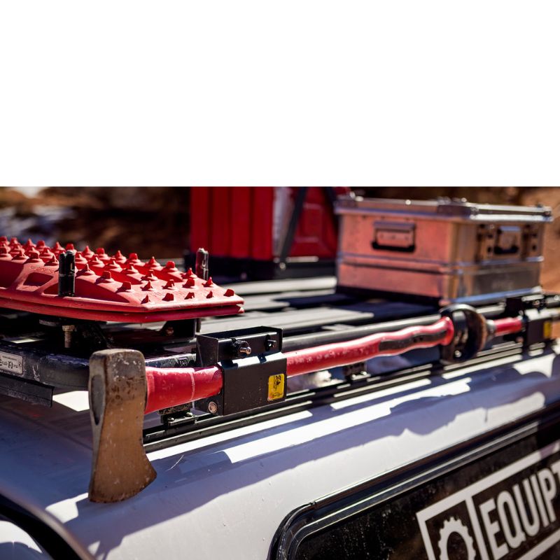 eezi-awn-k9-roof-rack-for-toyota-land-cruiser-80-series-with-maxtrax-in-terrain