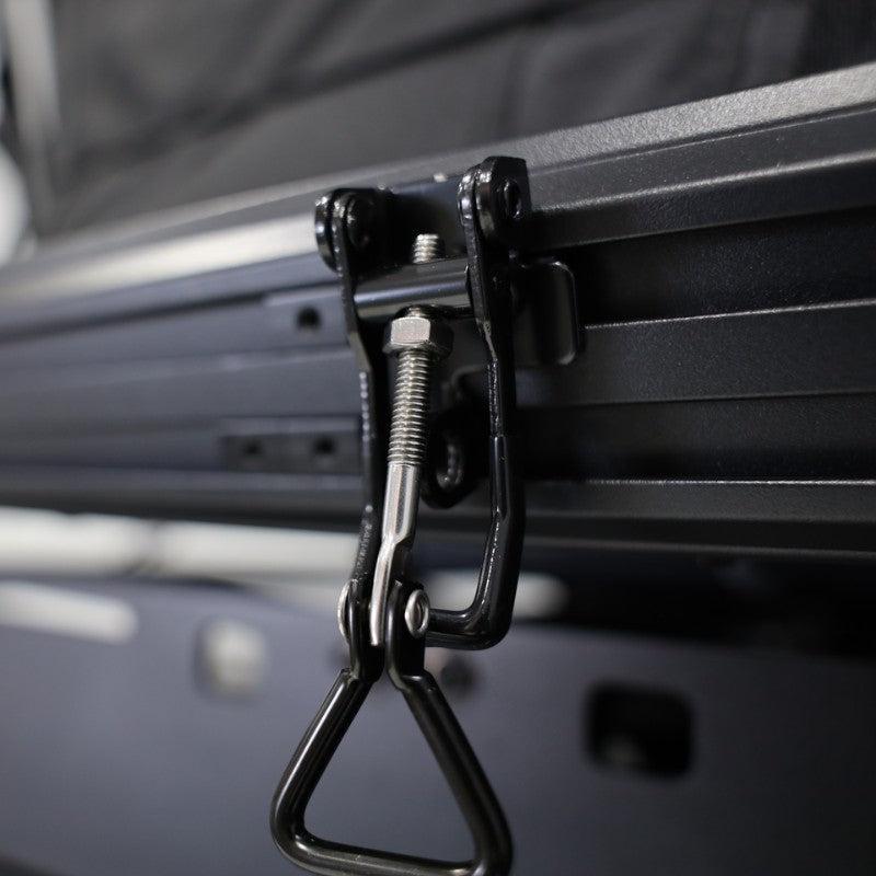 freespirit-recreation-aspen-v2-xl-hard-shell-roof-top-tent-black-open-close-up-view-latch
