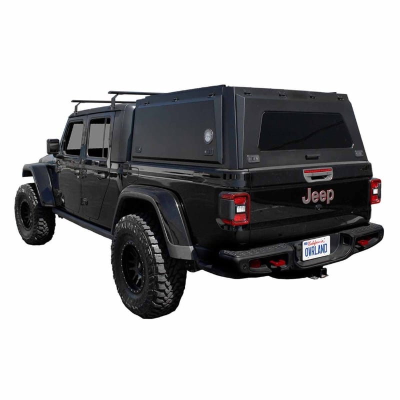 ovs-expedition-truck-cap-for-jeep-gladiator-black-closed-rear-corner-view-on-white-background