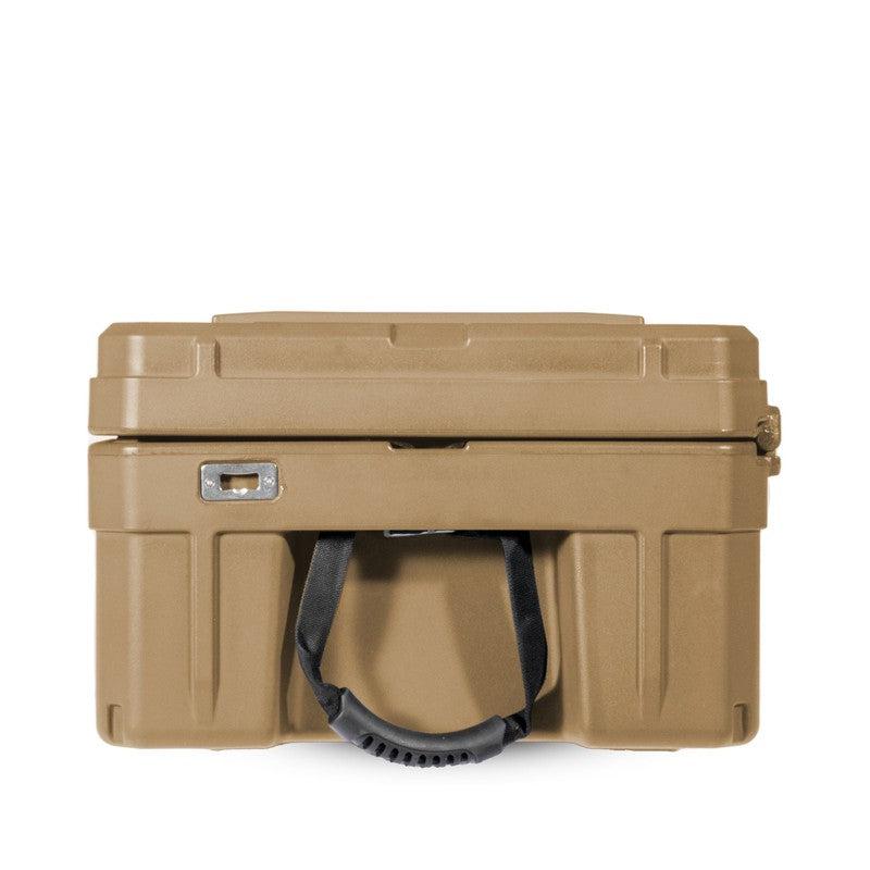 roam-128l-rolling-rugged-case-desert-tan-side-view-with-handle-on-white-background