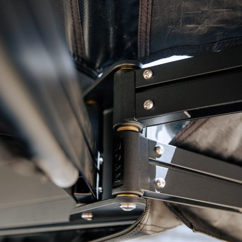 roam-arc-270-awning-open-close-up-view-with-arm-hinges