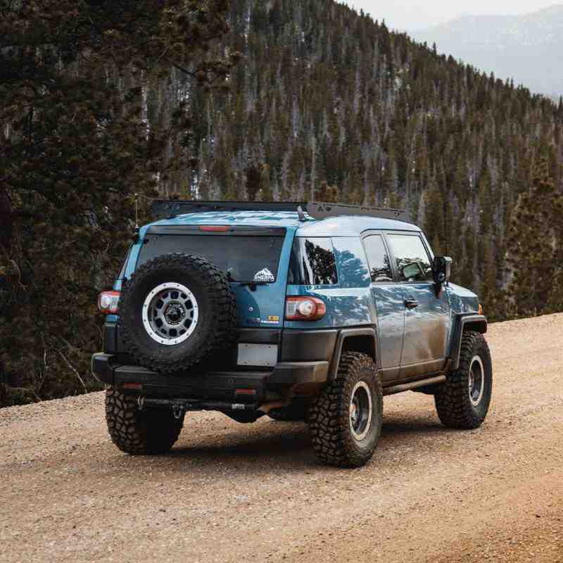 sherpa-fuji-roof-rack-for-2007-2014-fj-cruiser-rear-view-in-nature