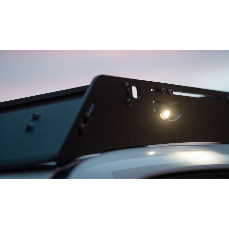 sherpa-handle-light-brackets-front-corner-view-on-vehicle