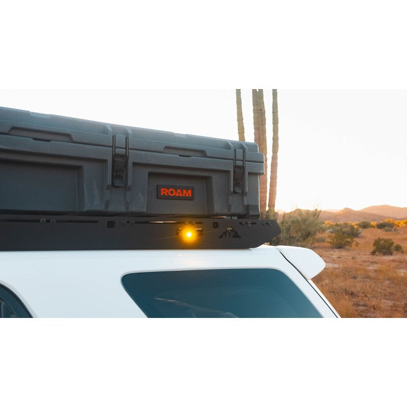 sherpa-handle-light-brackets-on-vehicle-in-nature