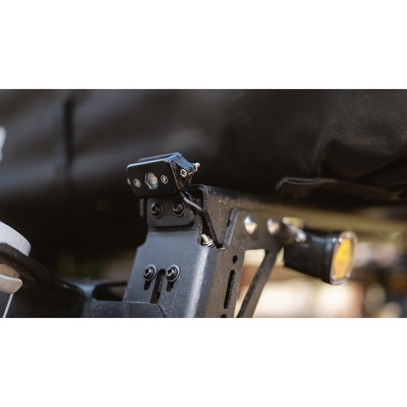 sherpa-handle-light-brackets-on-vehicle