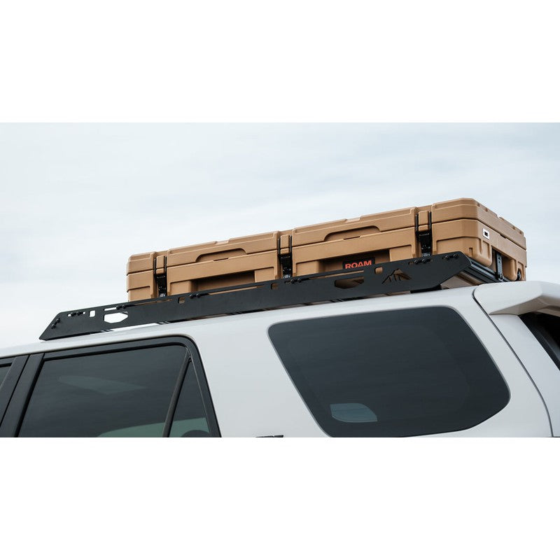 sherpa-needle-roof-rack-for-2010-2024-4runner-side-view-with-raom-case-in-nature