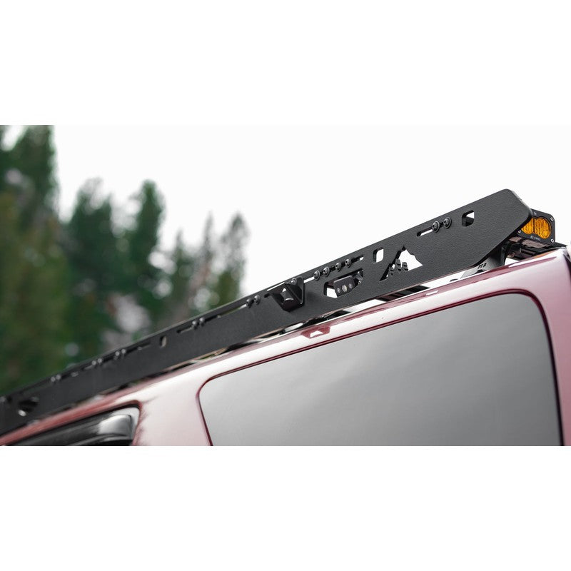 sherpa-princeton-2003-2009-4runner-roof-rack-roof-rack-close-up-view-on-toyota-4runner-in-nature