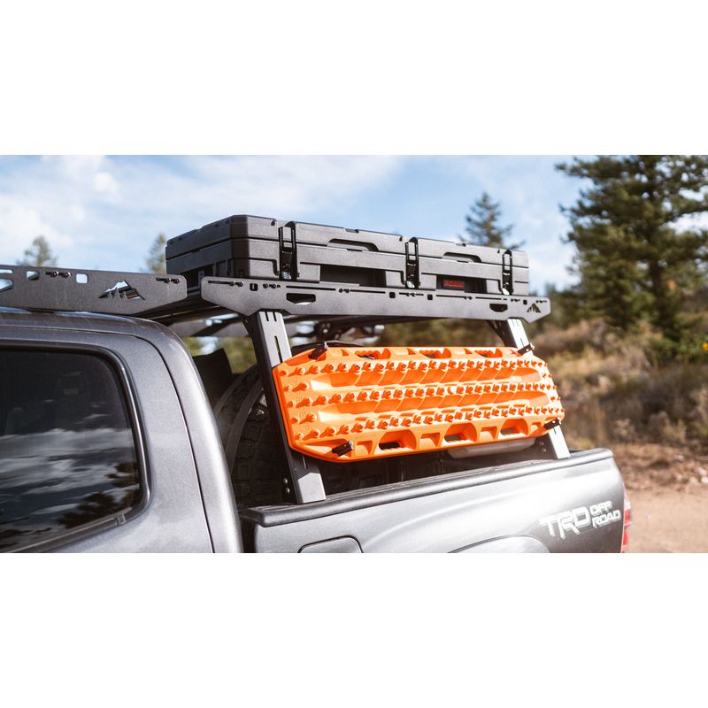sherpa-rack-height-pak-system-bed-side-view-on-tacoma-in-nature