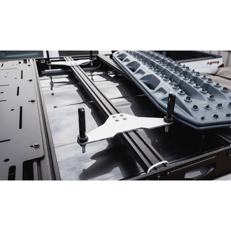sherpa-traction-board-mounts-front-view-mounted-on-vehicle