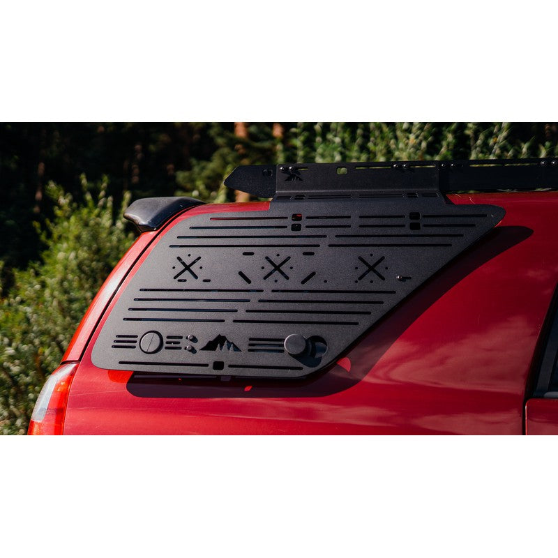 sherpa-window-panel-for-toyota-4runner-4th-gen-close-up-view-in-nature