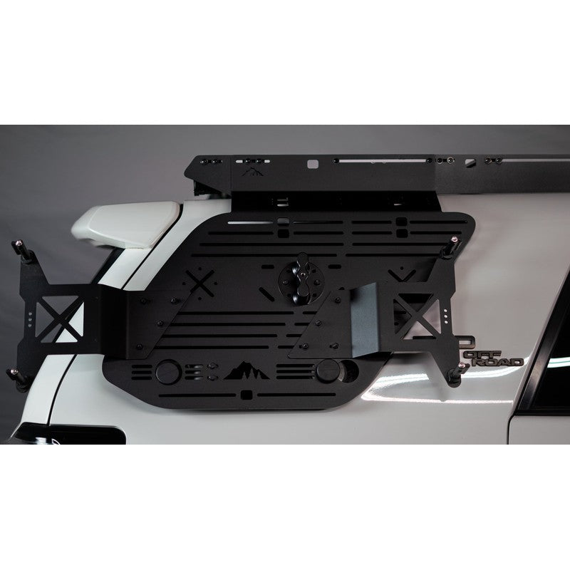 sherpa-window-panel-traction-board-mounts-on-vehicle