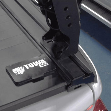 tuwa-pro-shiprock-height-adjustable-bed-rack-system-for-t-slot-rails-close-up-view-on-vehicle